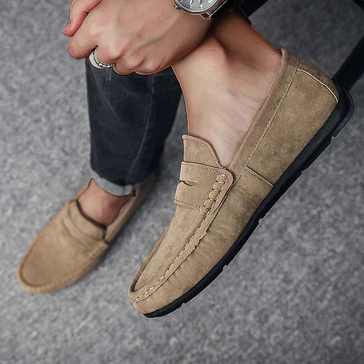 Men's casual shoes in suede