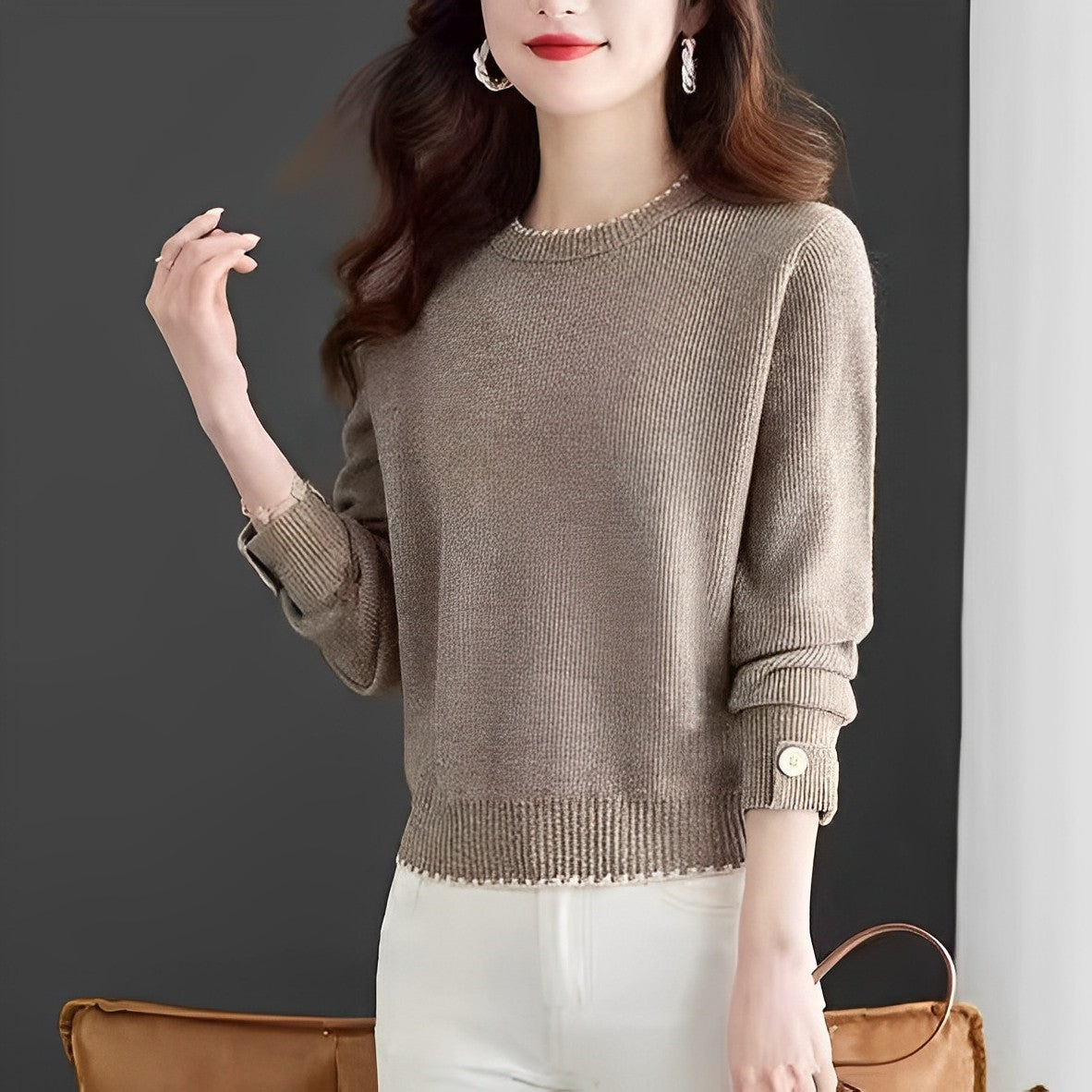 Women - Knitted Jumper - Cozy Round-Neck - Chic Everyday Knitwear