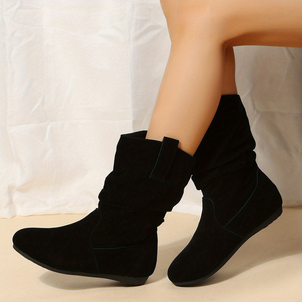 Warm ankle boot with soft lining