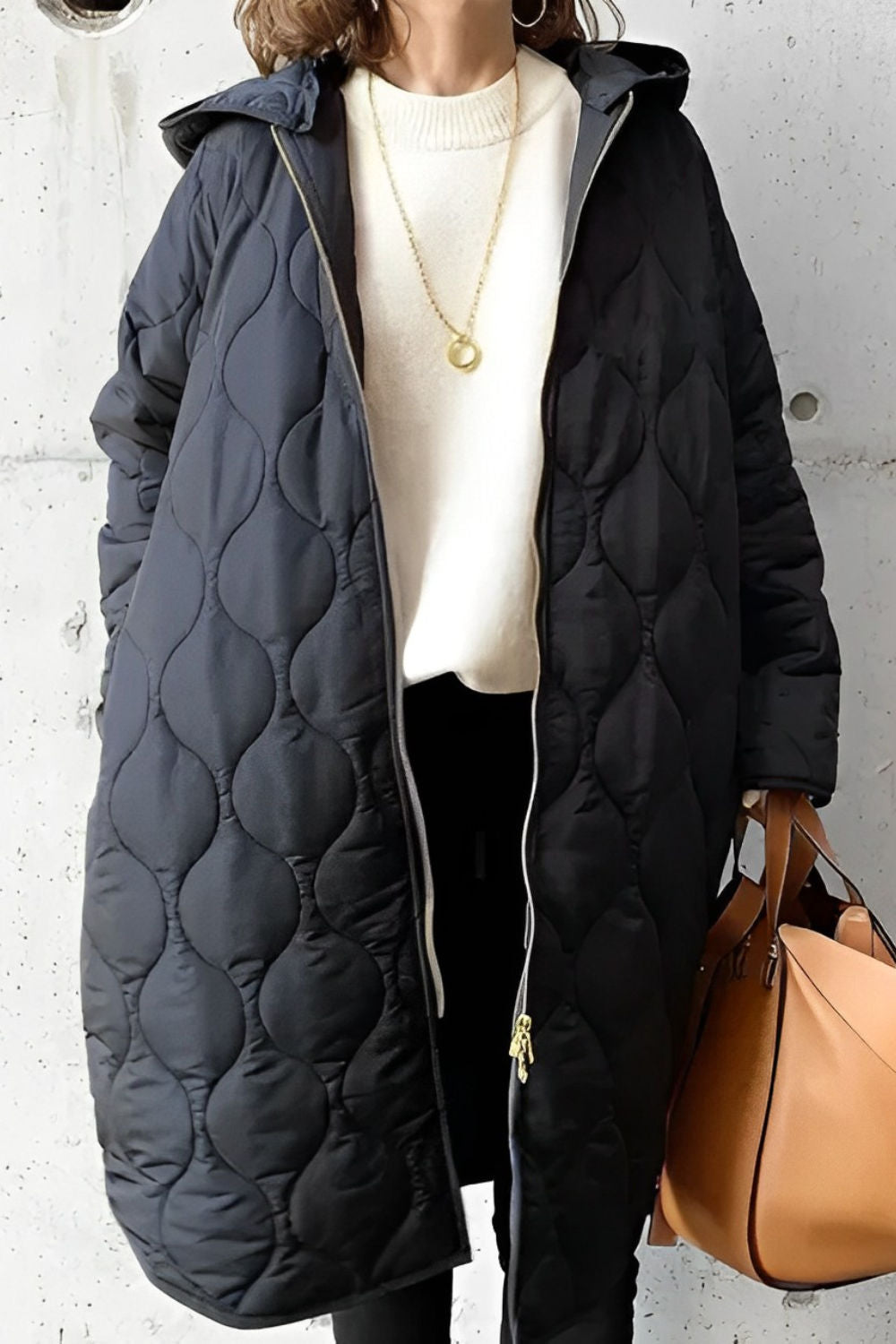 The long parka coat with hood