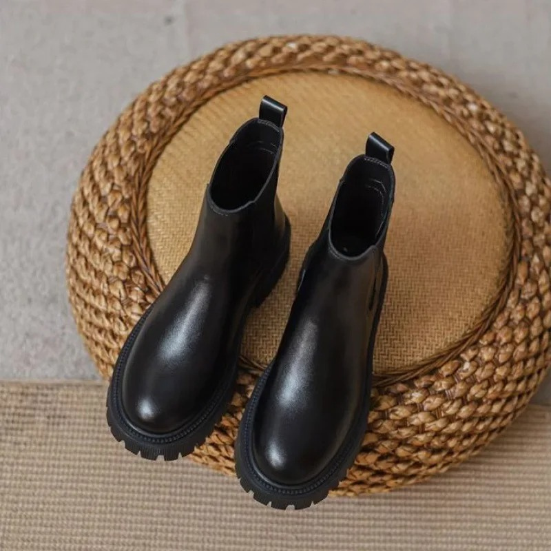 Women's Leather Chelsea Boots with Elastic Inserts