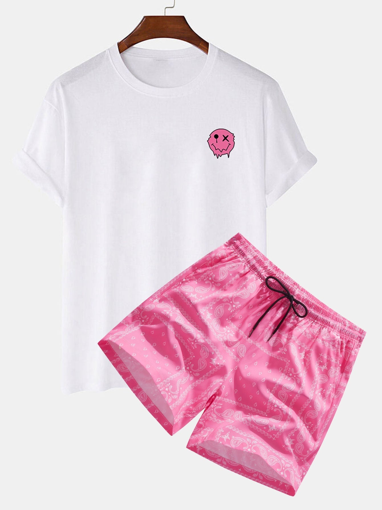 Dissolve Smiley Print T-Shirt & Paisley Print Shorts