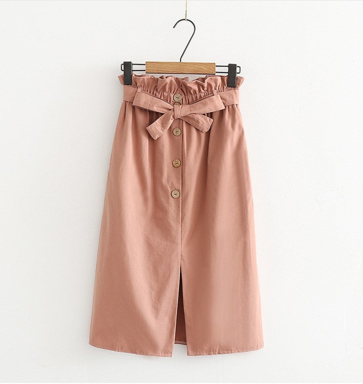 High-waisted skirts in medium length for women