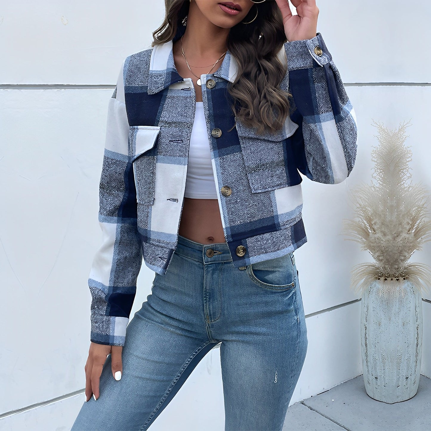 Women - Jacket - Stylish Checked Design - Trendy Lapel Outerwear for Every Occasion