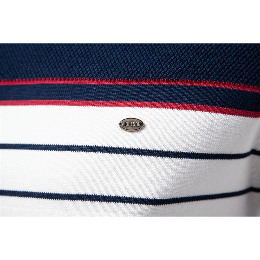 Striped round neck men's jumper in nautical style