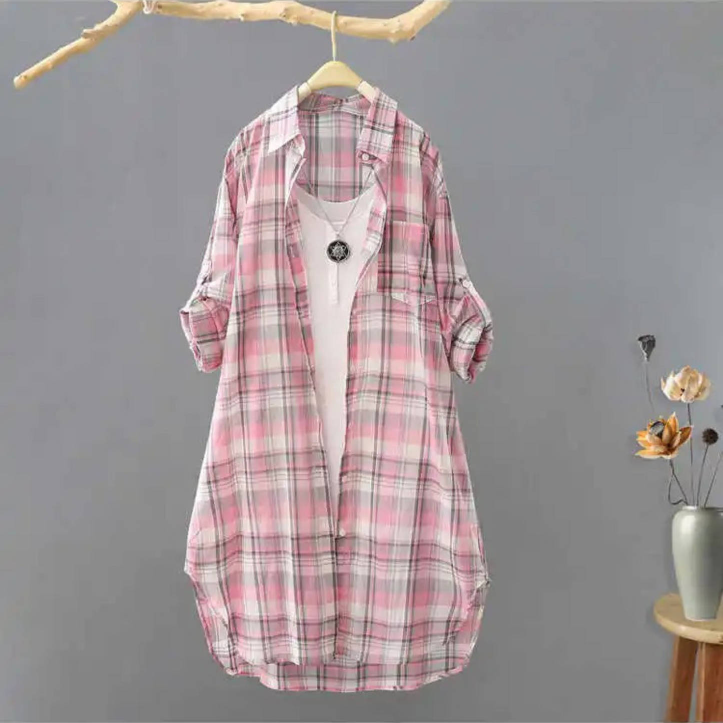 Fashionable Dress With Plaid Pattern and Long Sleeves