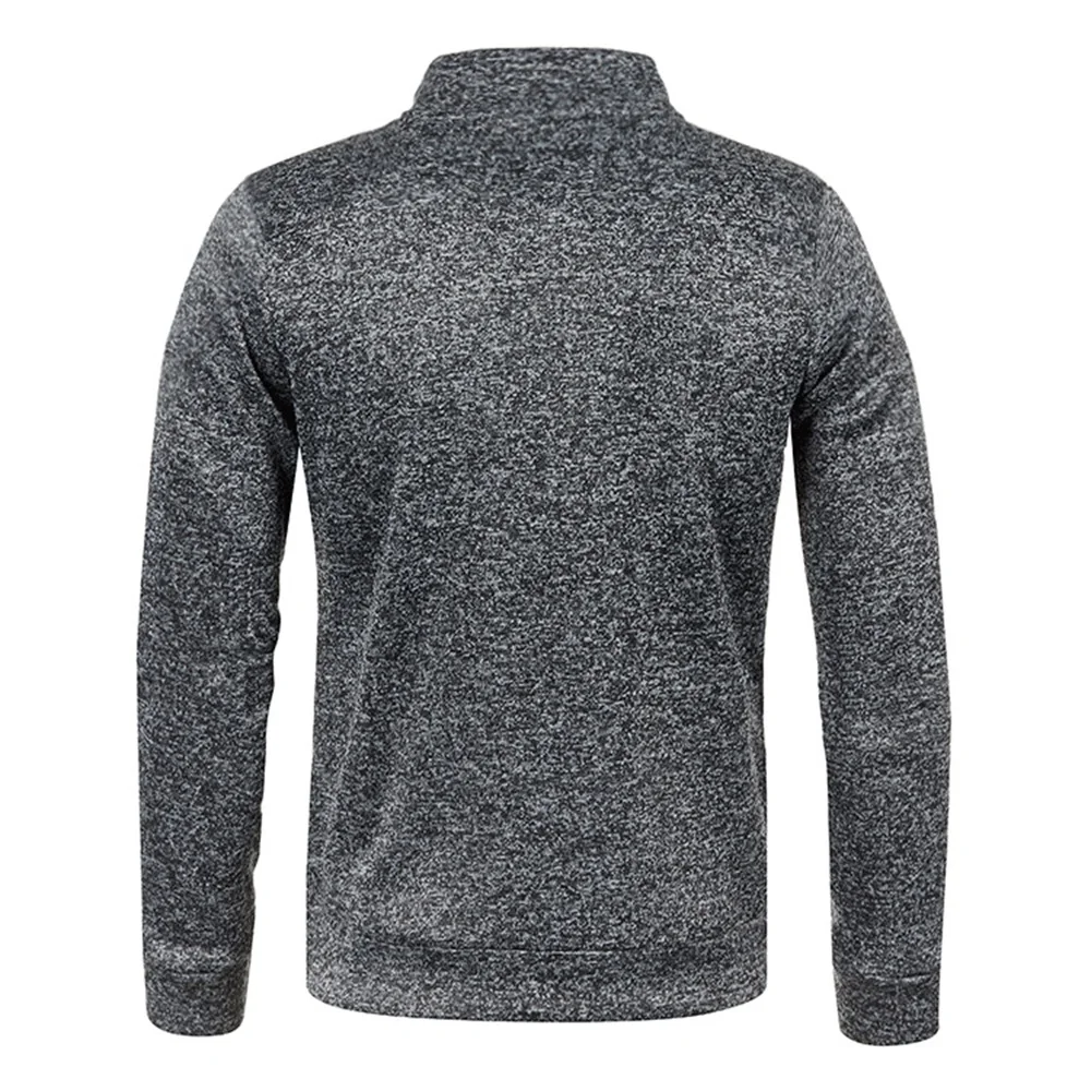 Comfortable fleece sweatshirt with zip