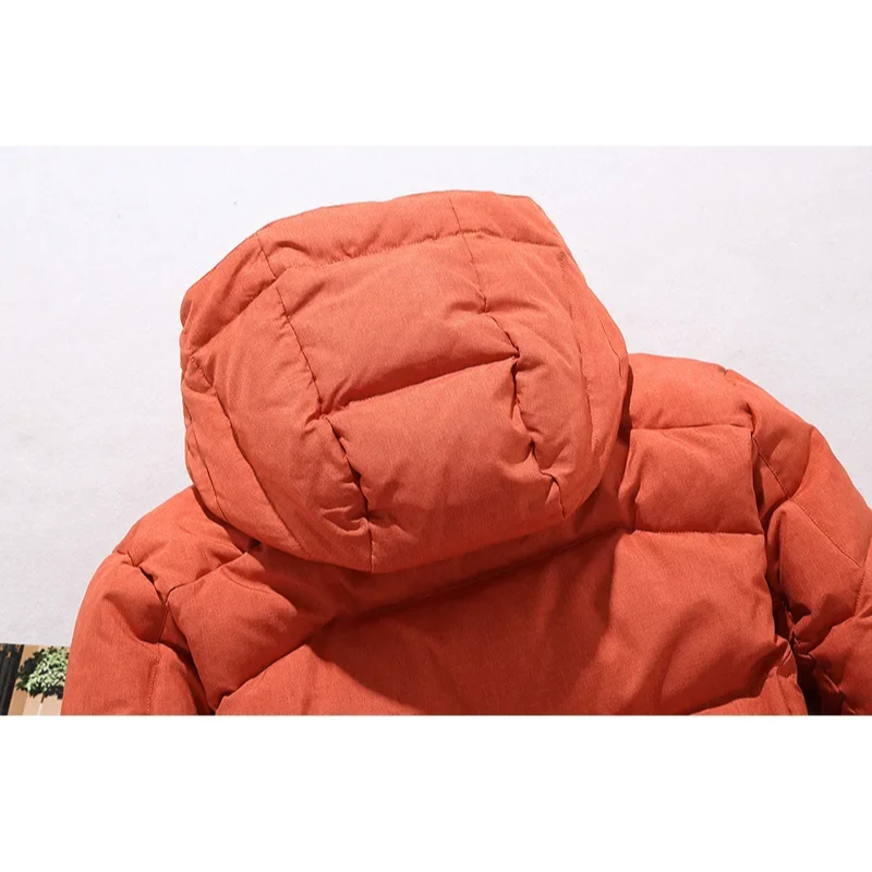 Men's puffer jacket with hood and multiple pockets