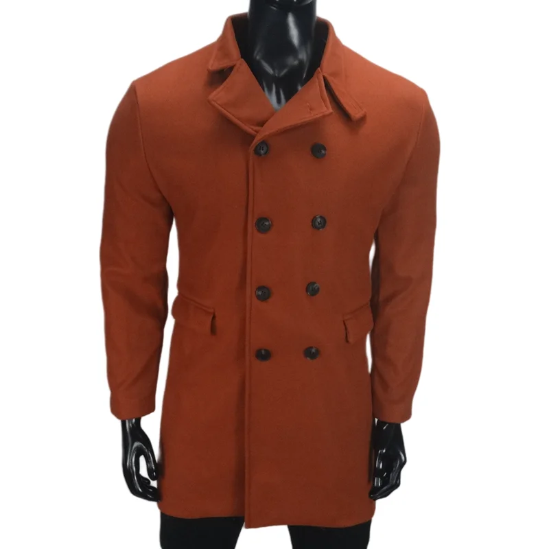 Timeless wool coat with lapel collar