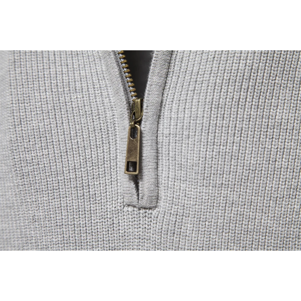 Half zip men's jumper for a casual and stylish look