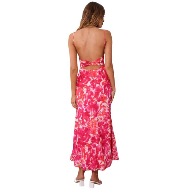 Flowing maxi dress with floral pattern