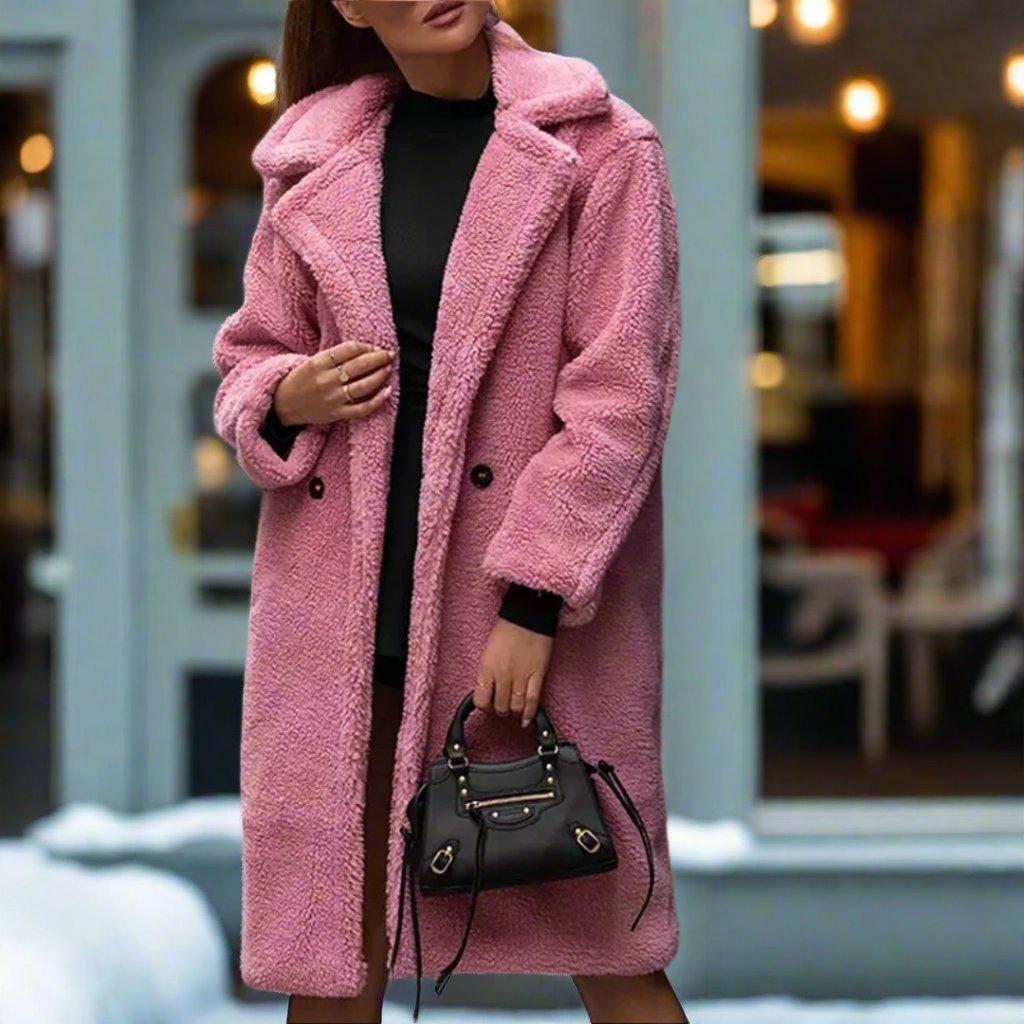 Women - Long Woollen Coat - Thick Fabric with Luxurious Fur - Stylish Winter Outerwear