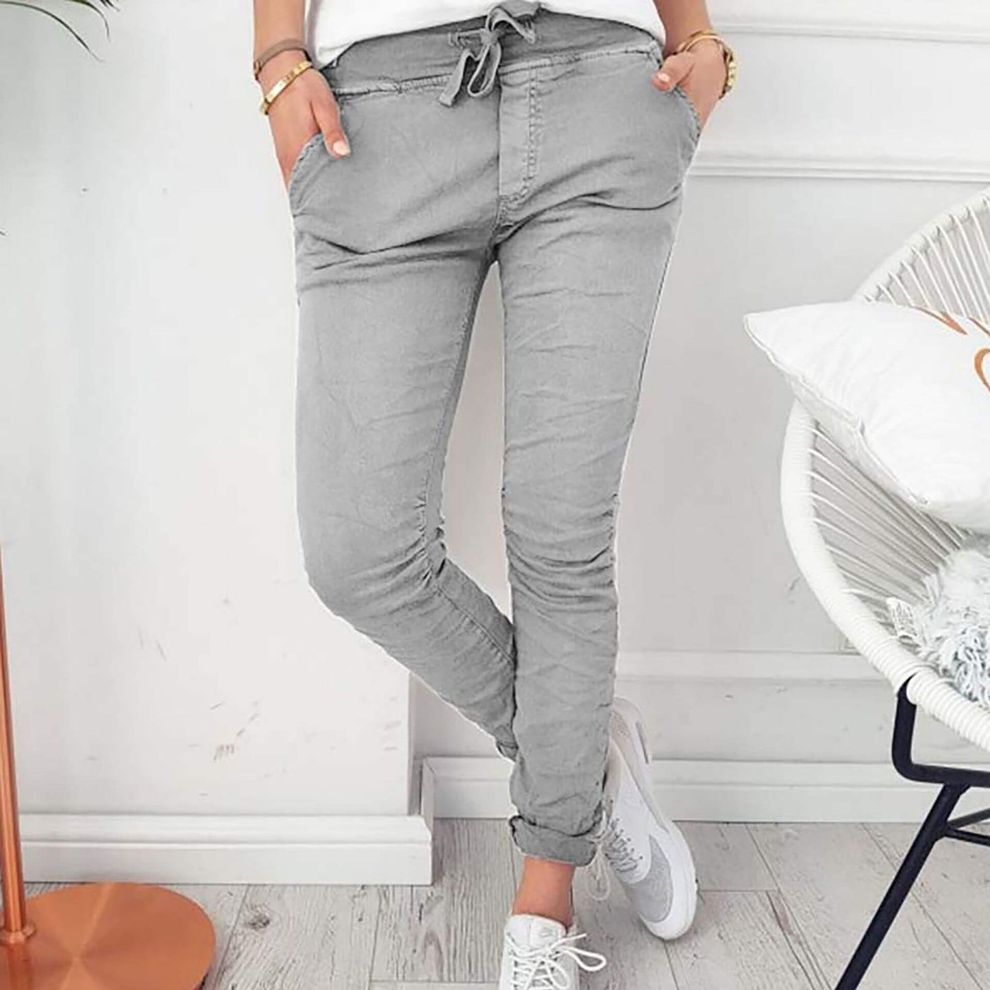 Elasticated lightweight casual trousers