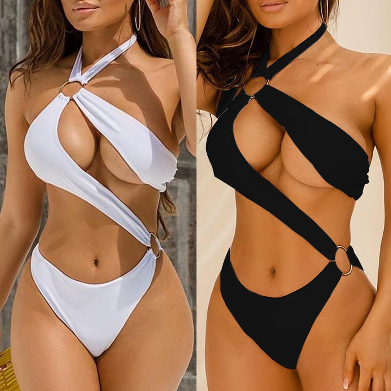 One-piece tri-coloured bikini swimming costume