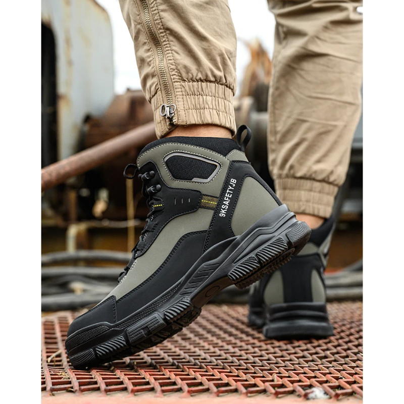 Hiking Shoes Men Breathable Non-slip Outdoor Trekking