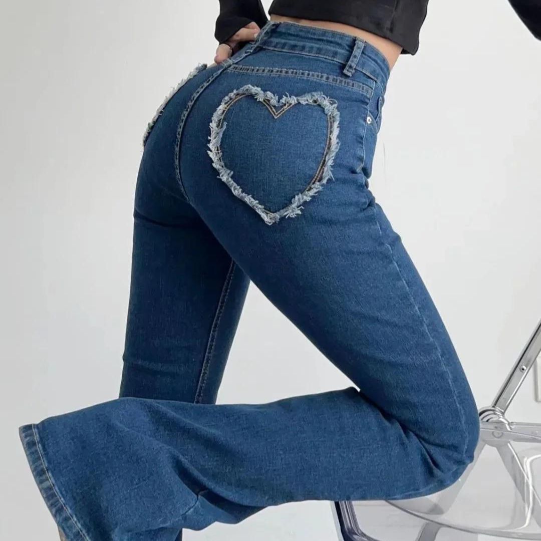 High-waisted jeans with heart fringes