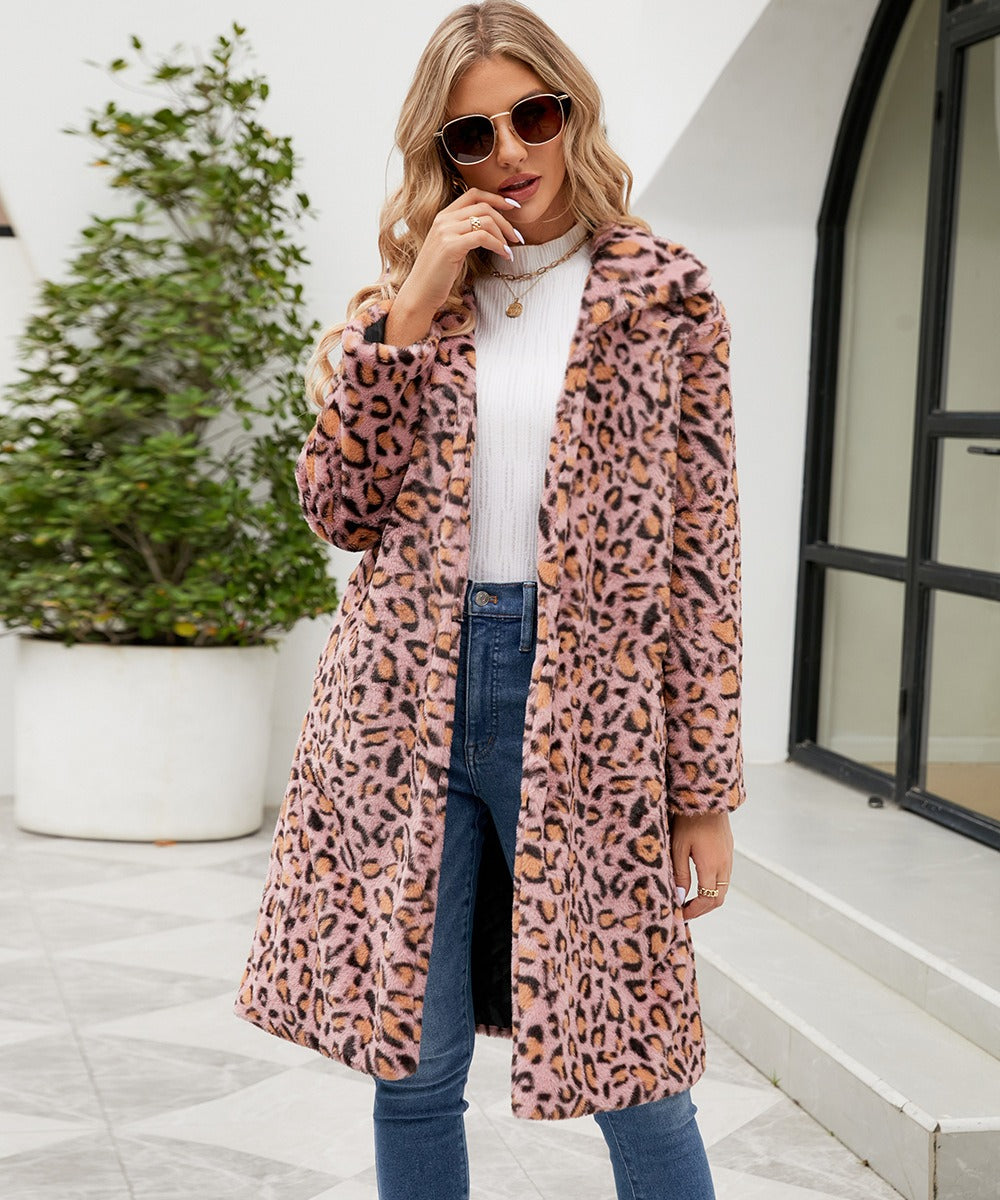 Women - Plush Coat - Printed & Loose Style - Cozy and Stylish Outerwear