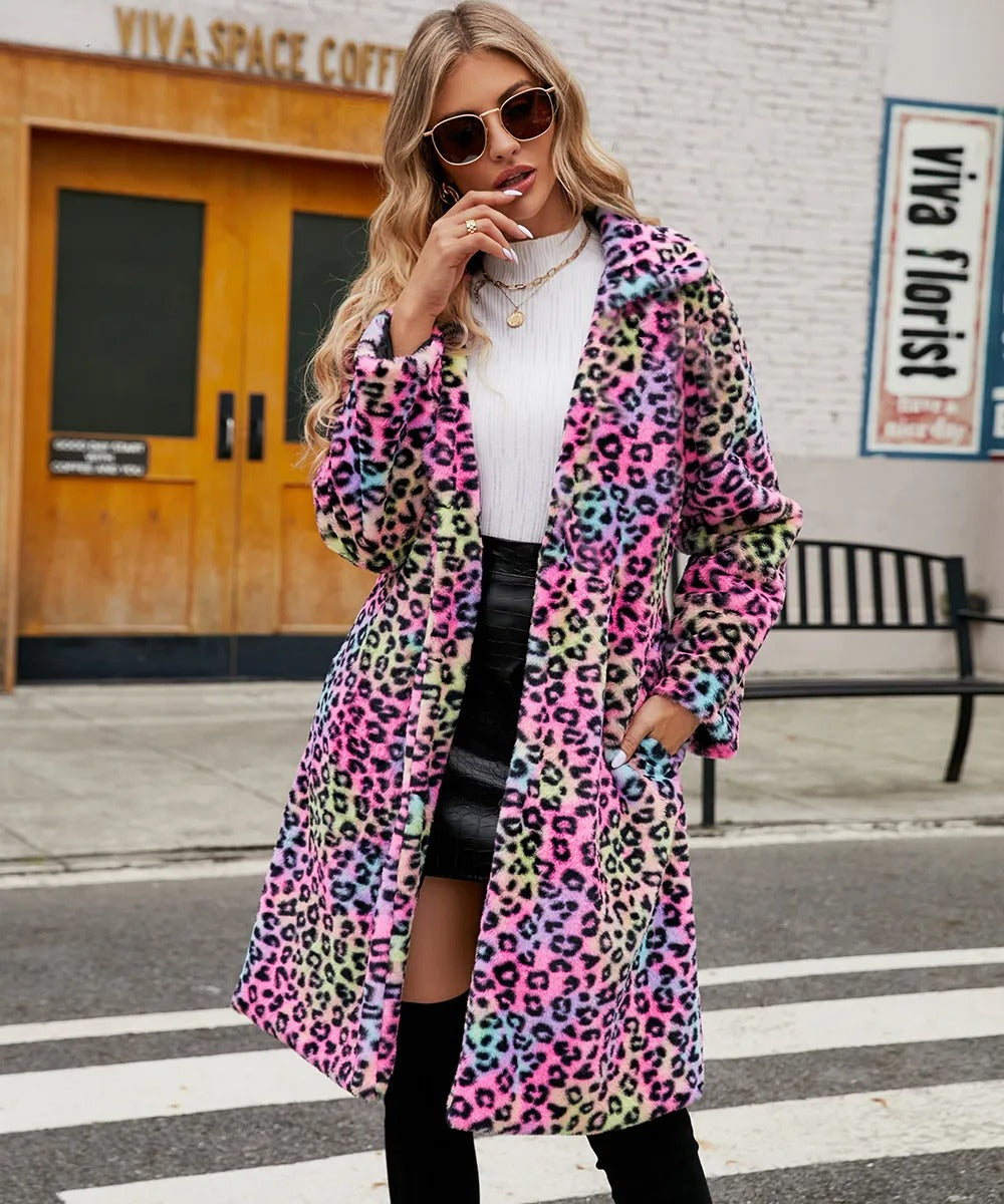 Women - Plush Coat - Printed & Loose Style - Cozy and Stylish Outerwear