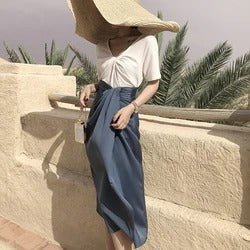 Chiffon skirt with irregular slit