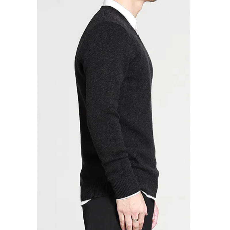 Elegant men's jumper with V-neck for style-conscious men