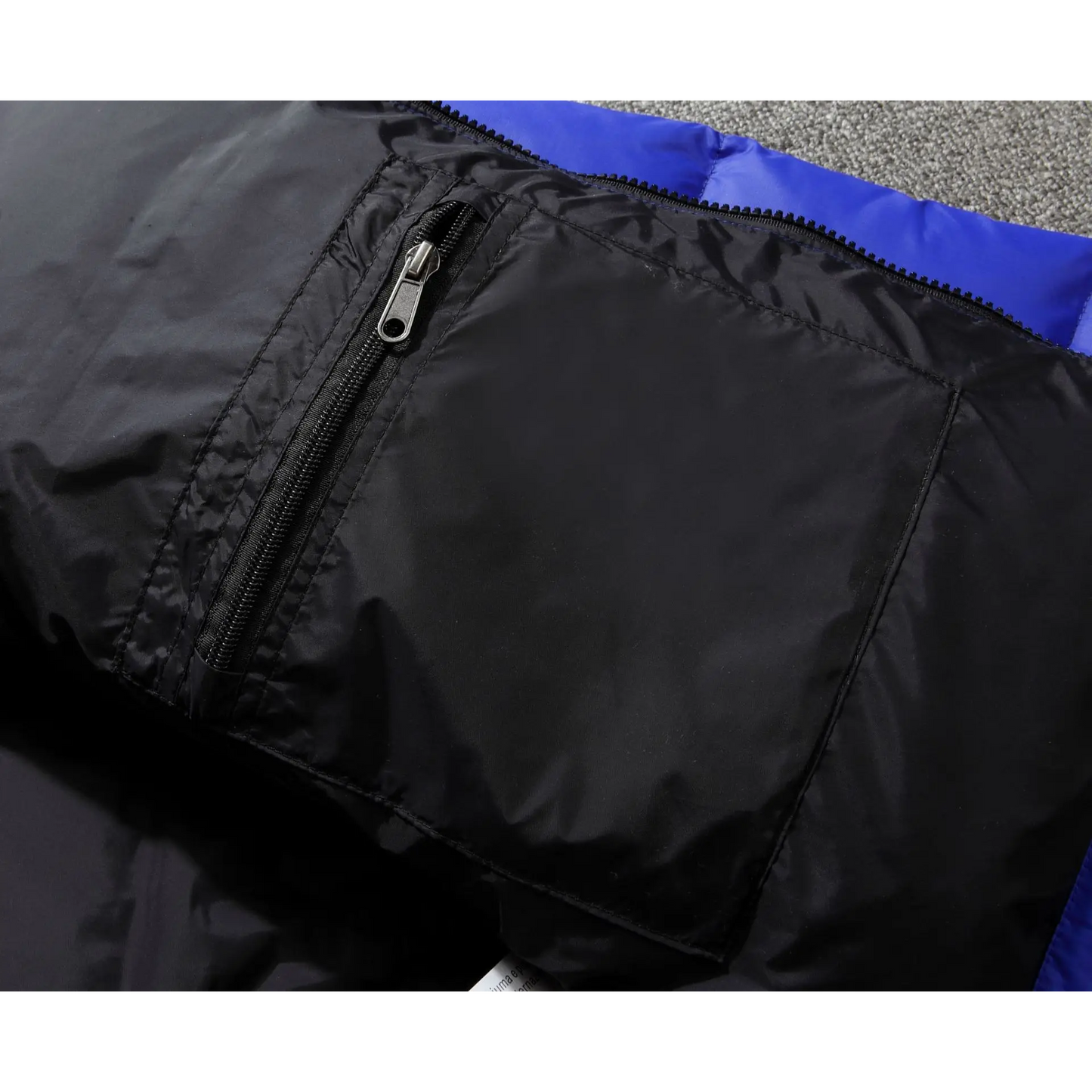 Men's puffer jacket with high collar and full-length zip