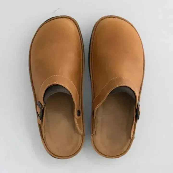 Men - Comfortanle Instapers - Leather ComfortSlides - Stylish Supportive Footwear