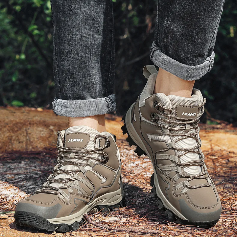 Men's Hiking Shoes Breathable and Waterproof