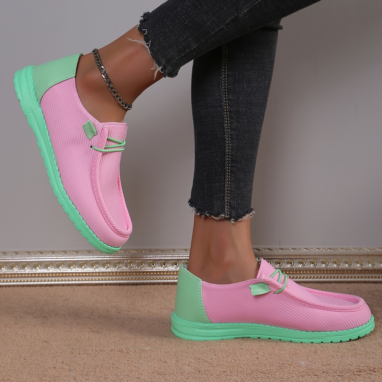 Women's - Summer Loafers - Fashionable Slip-On Shoes with Contrasting Colours - Stylish Footwear for Every Occasion