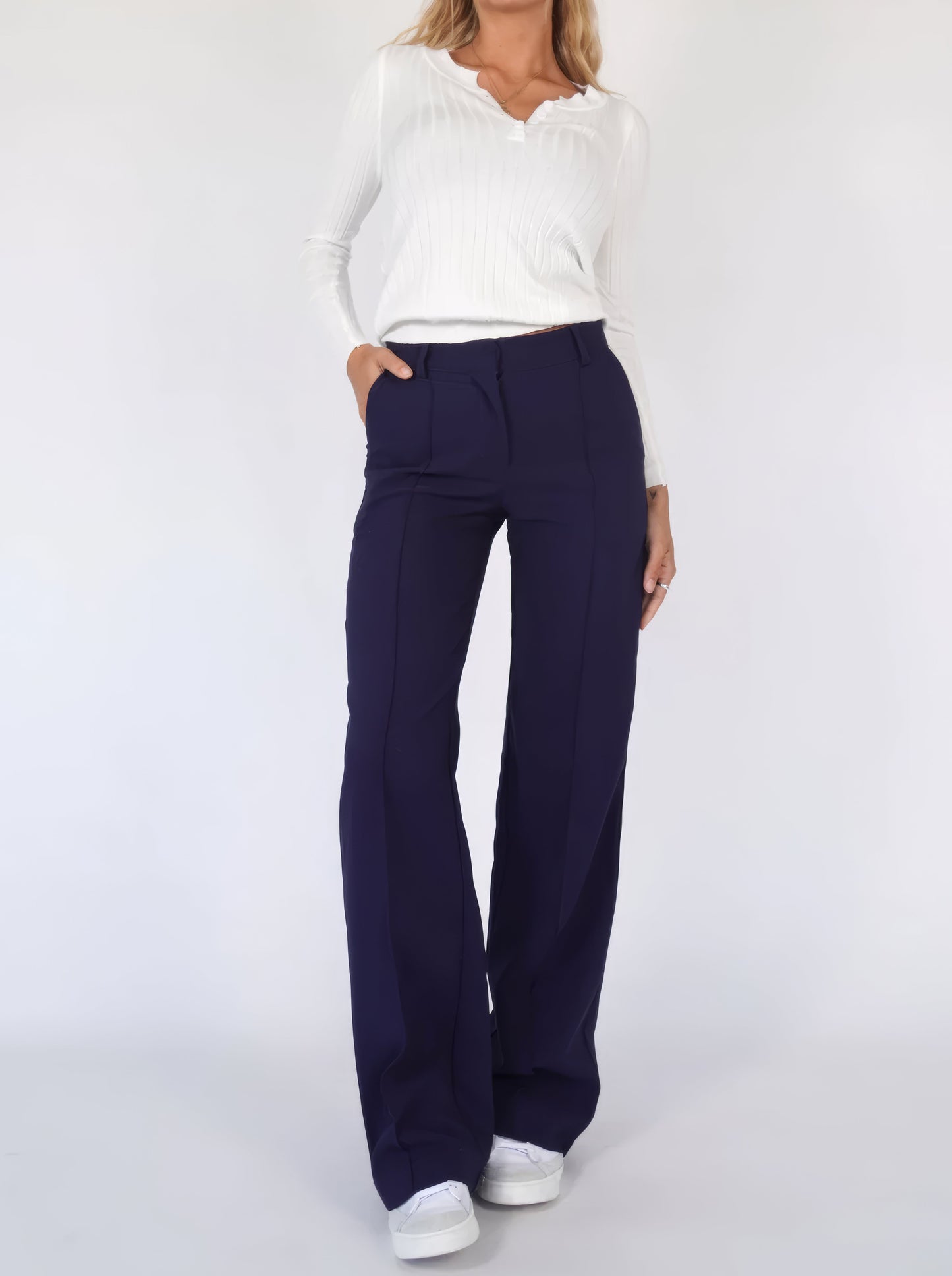 Elegant, Comfortable Pants With Wide Legs