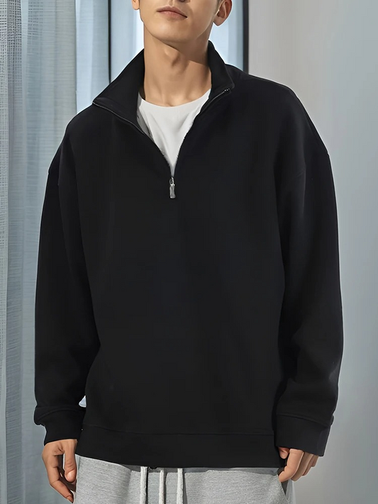 Comfortable sweatshirt with zip and stand-up collar