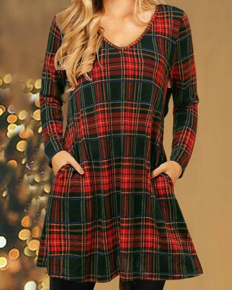 Women - Loose Dress - Relaxed Checked Fabric - Stylish and Comfortable for Everyday Wear