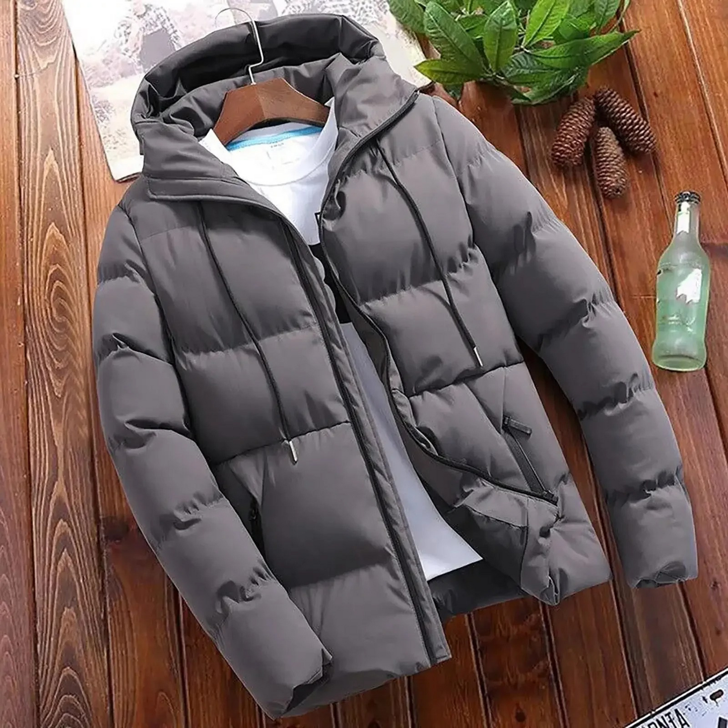 Men's jacket with hood and drawstring