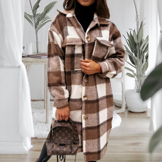 Elegant short coat in a checked pattern with waist belt