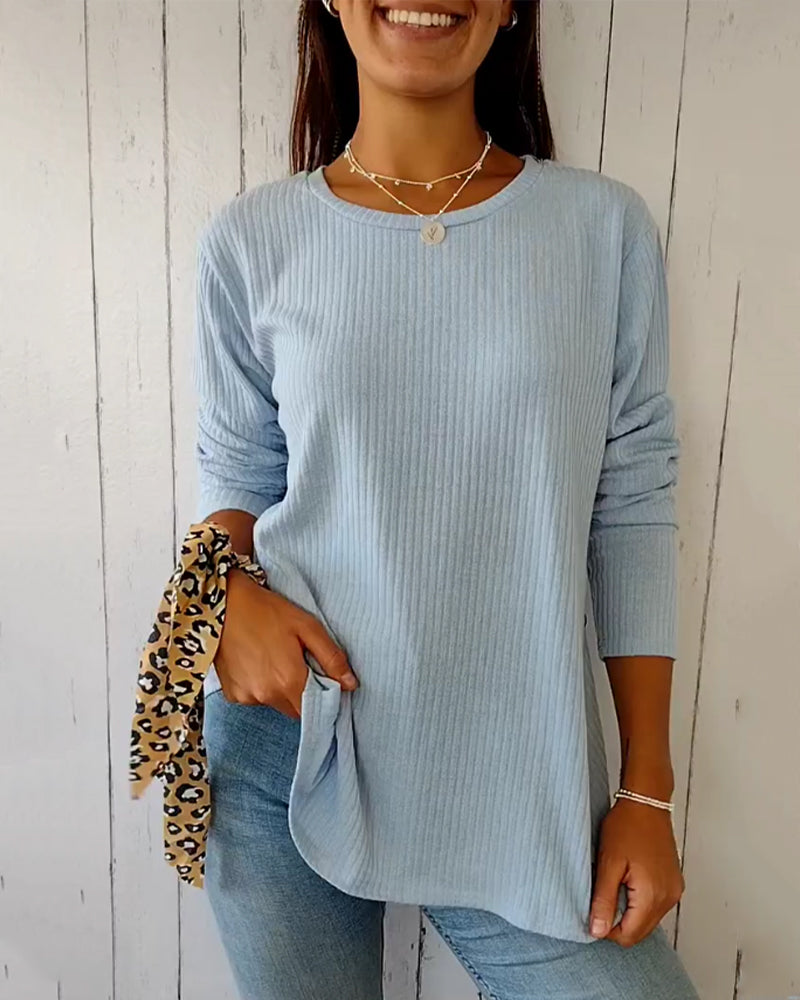 Long-sleeved top