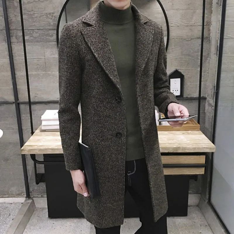 Slim-fit wool coat with lapel collar