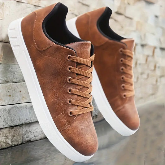 Comfortable men's lace-up shoes with a comfortable sole