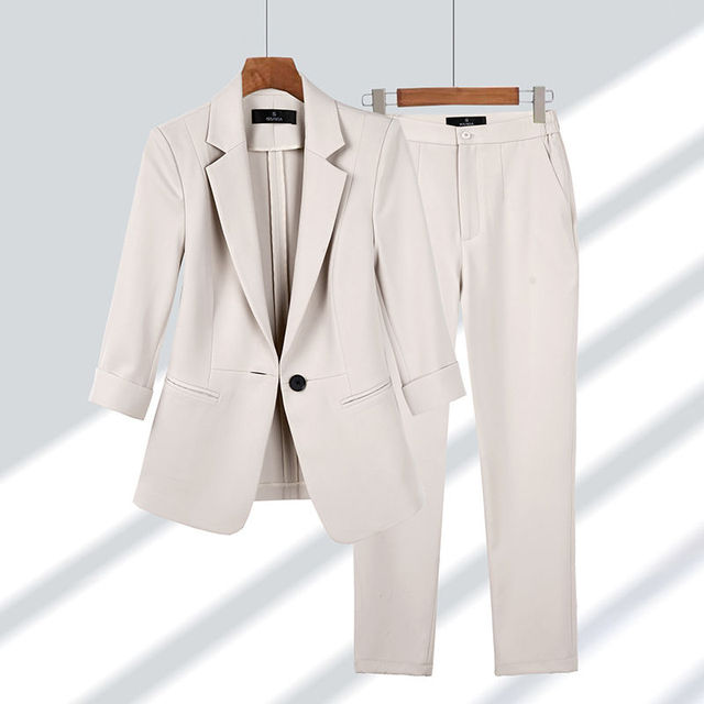 Women's - Stylish Blazer and Trouser Set - Elegant Design - Perfect for Work or Formal Events - Women's Fashion