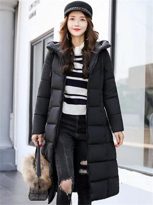 Women's Quilted Winter Jacket - Stylish Insulated Outerwear for Cold Weather - Warm and Comfortable