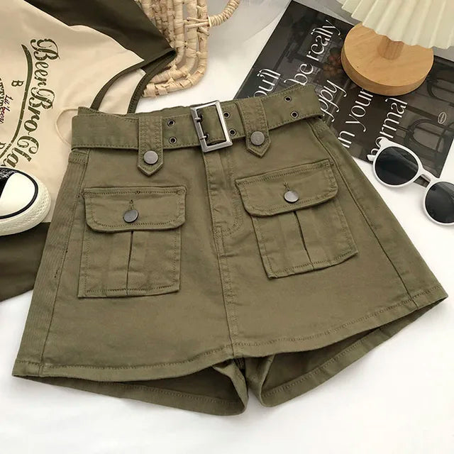 High-waisted skort with utility pockets