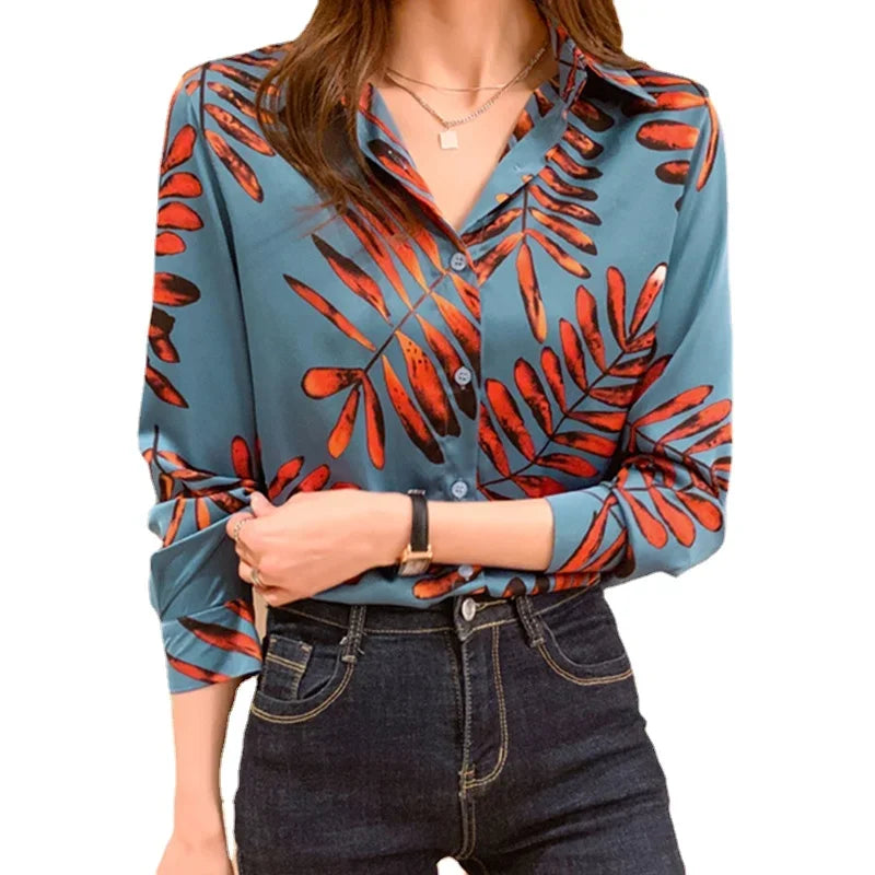 Long-sleeved blouse with leaf print