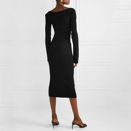 Lavish knitted dress with flared sleeves