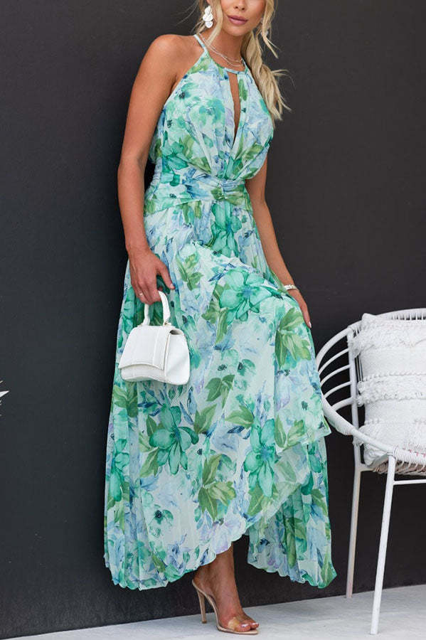 Fashion dress with floral charm