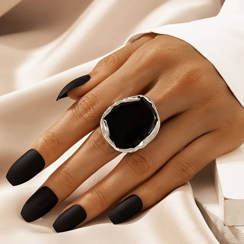 Vintage Black Stone Oversized Ring