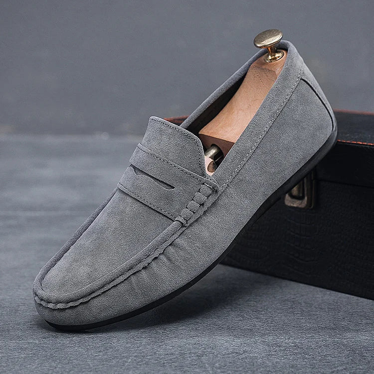 Men's casual shoes in suede