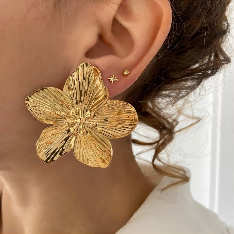 Women's - Stainless Steel Stud Earrings - Butterfly & Flower Motif - Elegant Jewelry for Everyday Elegance