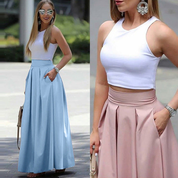 Plain-coloured pleated skirt with high waist