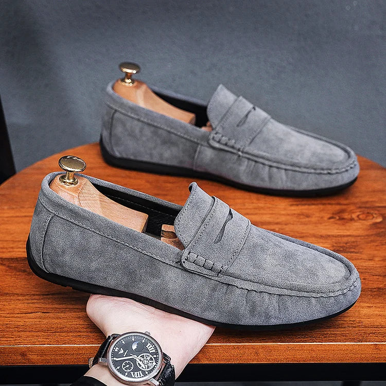 Men's casual shoes in suede