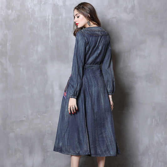 Opulent denim dress with belt