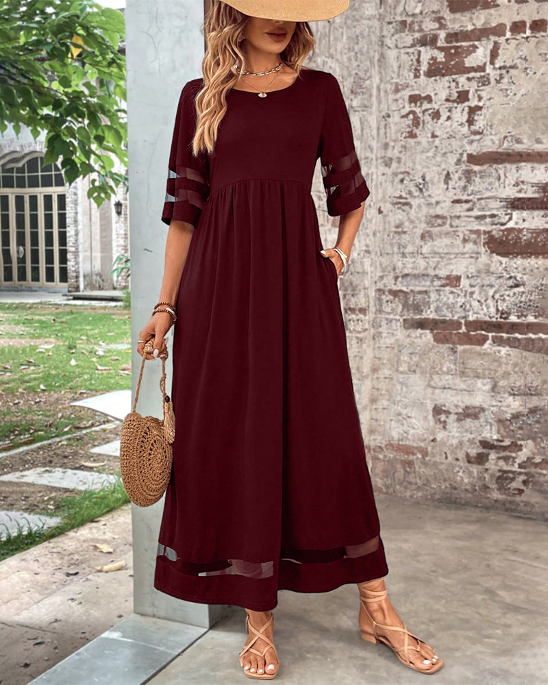 Elegant dress with round neckline