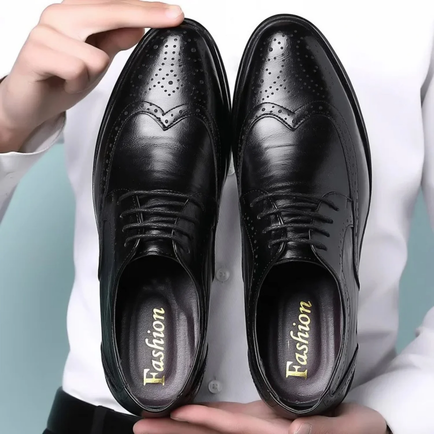 Men's oxfords with brogue details and laces